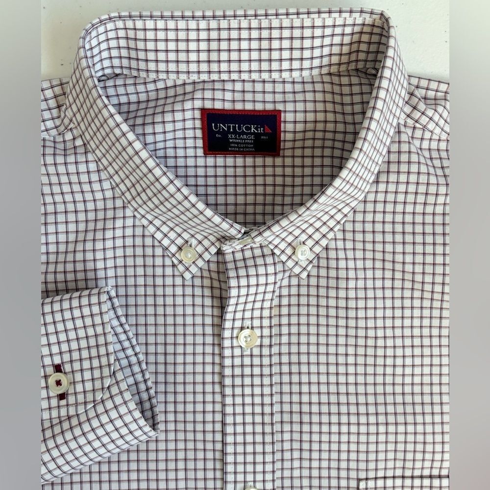 UNTUCKit Men's XXL Wrinkle free 100% Cotton Maroon‎ and White Check Button Down